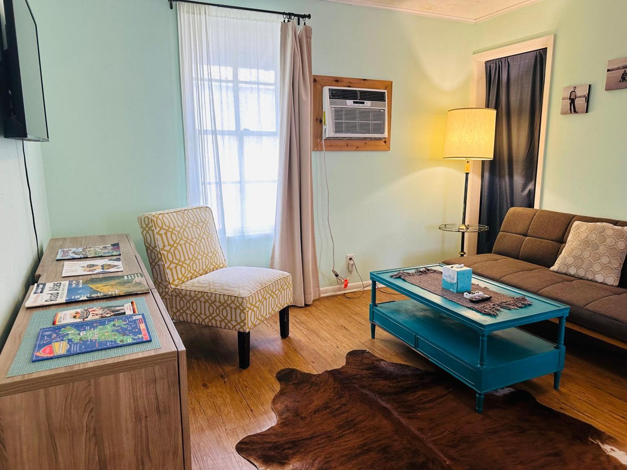 Hotel Kitsmiller On Main Fredericksburg Zewnętrze zdjęcie